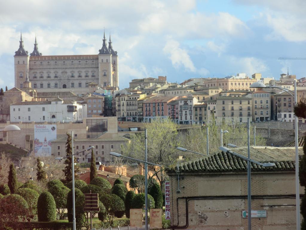 Apartamentos Eleden Toledo Exterior foto